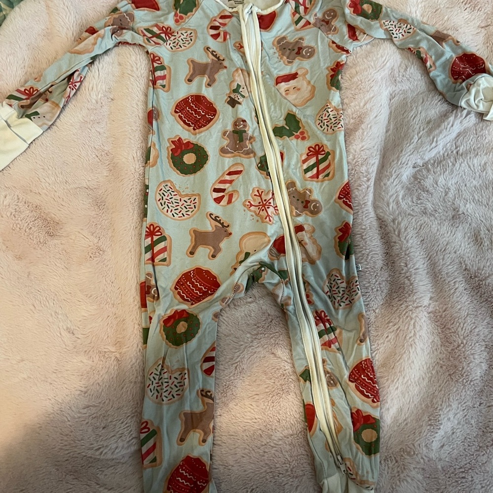 Caden Lane Holiday Print Kids Footie